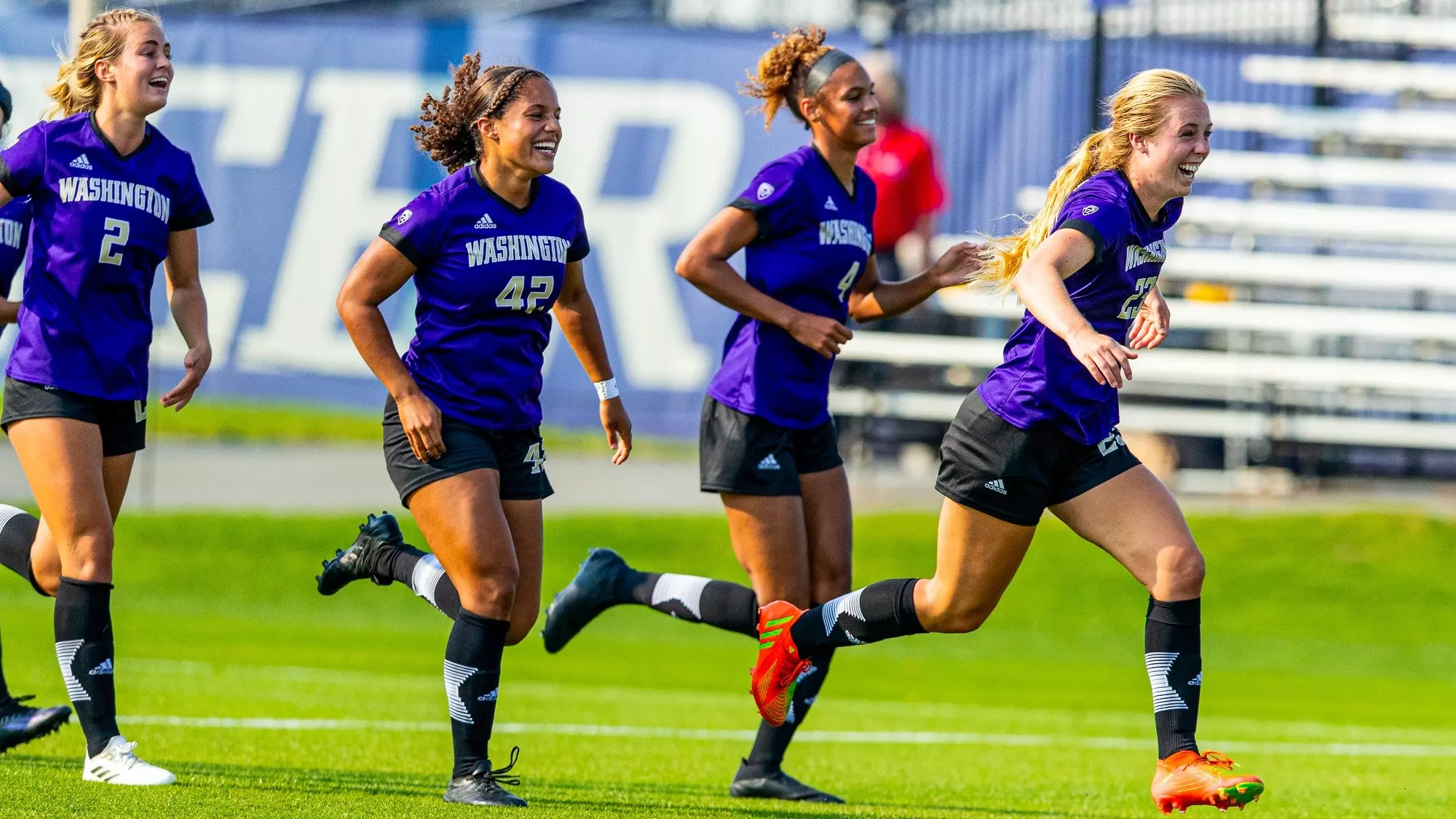 伍家朗通过 伍家朗通过